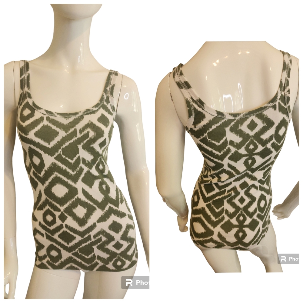 NWOT Banana Republic Olive and White IKAT Scoop Neck Cotton Natural Fiber Aztek